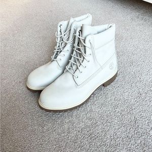 Timberland Men Classic Boots 11M Genuine Leather New